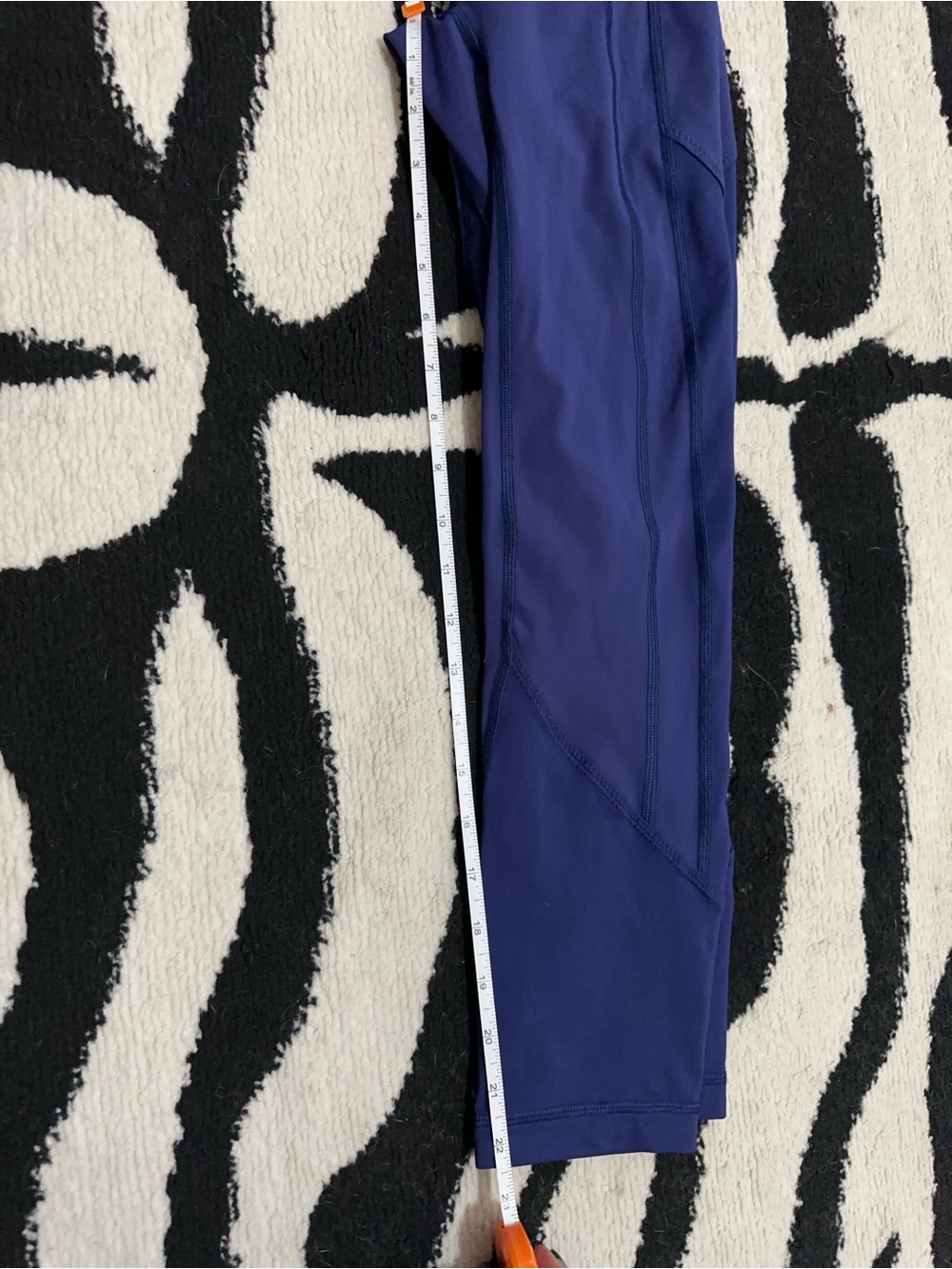 Lululemon All the right places Purple leggings size 4 23” - Picture 3 of 7